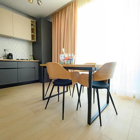 Luxury Tes